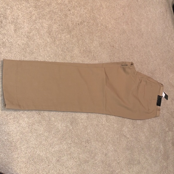 Pants - Picture 10 of 11